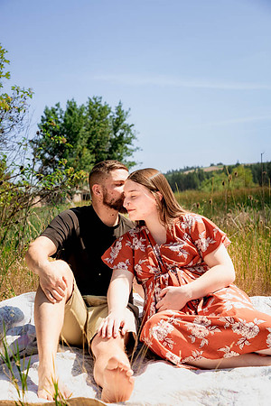 Shelby & Sterling - maternity - IMG_2214 - July 05, 2023 - Radiant Photography by Selina-Selina Gilchrist