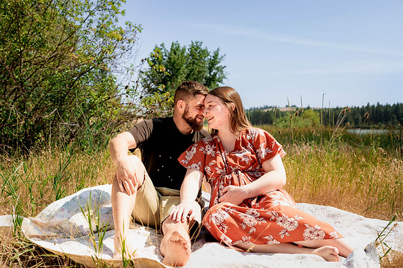 Shelby & Sterling - maternity - IMG_2200 - July 05, 2023 - Radiant Photography by Selina-Selina Gilchrist