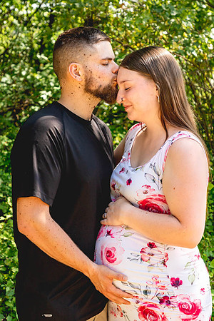Shelby & Sterling - maternity - IMG_2245 - July 05, 2023 - Radiant Photography by Selina-Selina Gilchrist