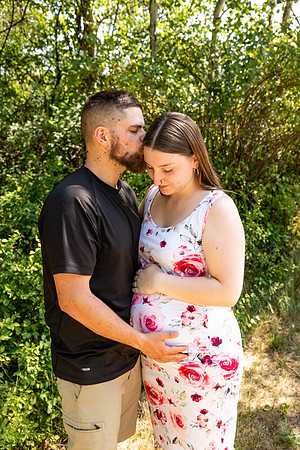 Shelby & Sterling - maternity - IMG_2250 - July 05, 2023 - Radiant Photography by Selina-Selina Gilchrist