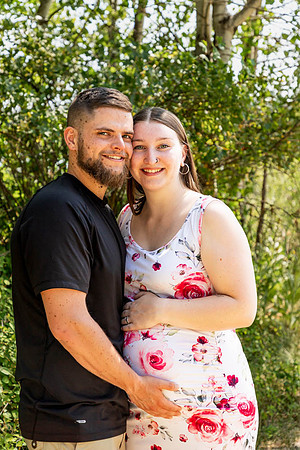 Shelby & Sterling - maternity - IMG_2256 - July 05, 2023 - Radiant Photography by Selina-Selina Gilchrist