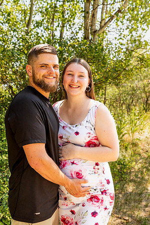 Shelby & Sterling - maternity - IMG_2261 - July 05, 2023 - Radiant Photography by Selina-Selina Gilchrist