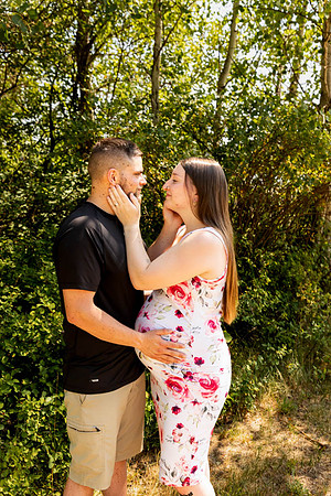 Shelby & Sterling - maternity - IMG_2271 - July 05, 2023 - Radiant Photography by Selina-Selina Gilchrist