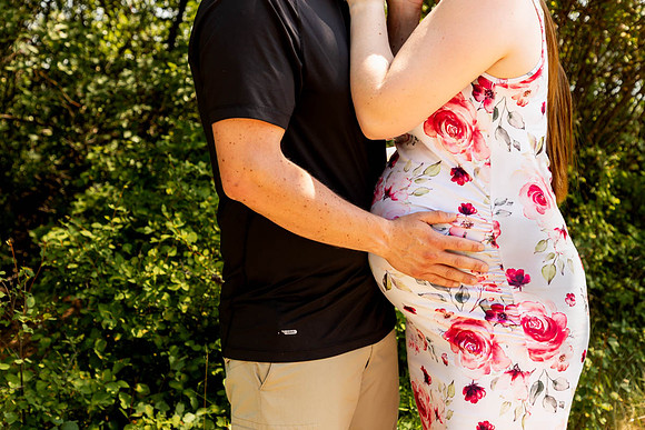 Shelby & Sterling - maternity - IMG_2278 - July 05, 2023 - Radiant Photography by Selina-Selina Gilchrist
