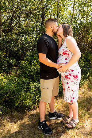 Shelby & Sterling - maternity - IMG_2282 - July 05, 2023 - Radiant Photography by Selina-Selina Gilchrist