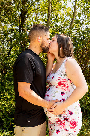 Shelby & Sterling - maternity - IMG_2285 - July 05, 2023 - Radiant Photography by Selina-Selina Gilchrist