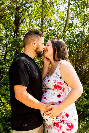 Shelby & Sterling - maternity - IMG_2287 - July 05, 2023 - Radiant Photography by Selina-Selina Gilchrist