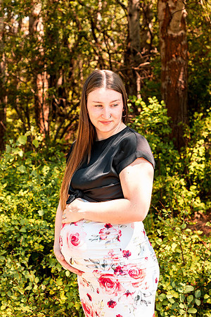 Shelby & Sterling - maternity - IMG_2305 - July 05, 2023 - Radiant Photography by Selina-Selina Gilchrist