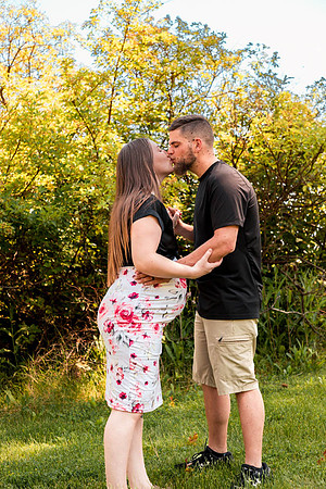 Shelby & Sterling - maternity - IMG_2357 - July 05, 2023 - Radiant Photography by Selina-Selina Gilchrist