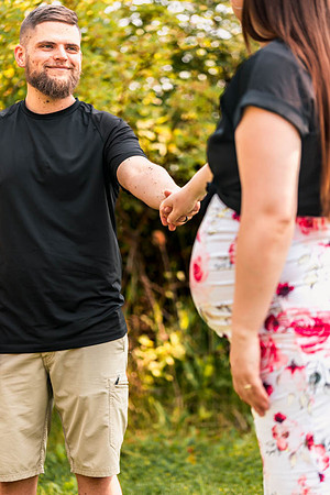 Shelby & Sterling - maternity - IMG_2363 - July 05, 2023 - Radiant Photography by Selina-Selina Gilchrist