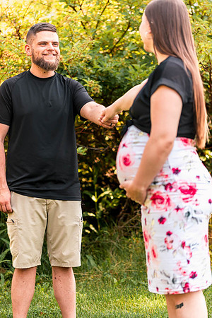 Shelby & Sterling - maternity - IMG_2367 - July 05, 2023 - Radiant Photography by Selina-Selina Gilchrist