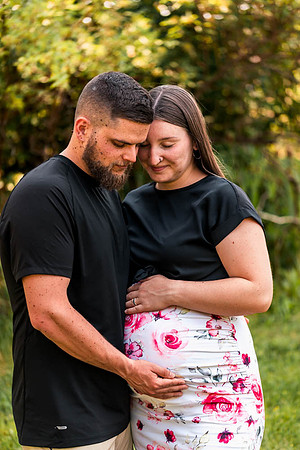 Shelby & Sterling - maternity - IMG_2392 - July 05, 2023 - Radiant Photography by Selina-Selina Gilchrist