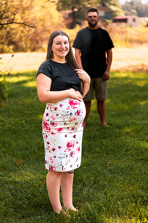 Shelby & Sterling - maternity - IMG_2405 - July 05, 2023 - Radiant Photography by Selina-Selina Gilchrist