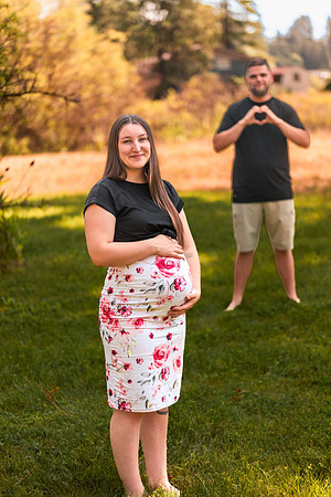 Shelby & Sterling - maternity - IMG_2412 - July 05, 2023 - Radiant Photography by Selina-Selina Gilchrist