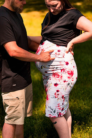 Shelby & Sterling - maternity - IMG_2426 - July 05, 2023 - Radiant Photography by Selina-Selina Gilchrist