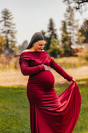 Shelby & Sterling - maternity - IMG_2512 - July 05, 2023 - Radiant Photography by Selina-Selina Gilchrist