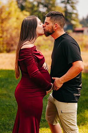 Shelby & Sterling - maternity - IMG_2524 - July 05, 2023 - Radiant Photography by Selina-Selina Gilchrist