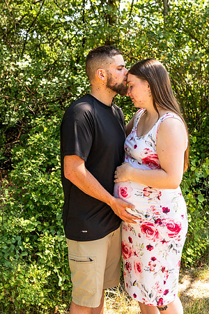Shelby & Sterling - maternity - IMG_2243 - July 05, 2023 - Radiant Photography by Selina-Selina Gilchrist