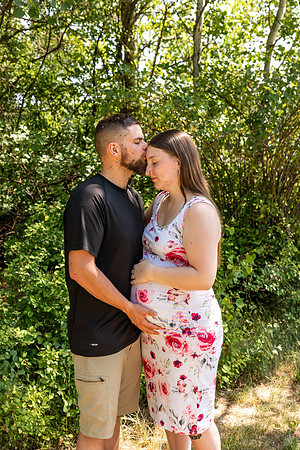 Shelby & Sterling - maternity - IMG_2244 - July 05, 2023 - Radiant Photography by Selina-Selina Gilchrist