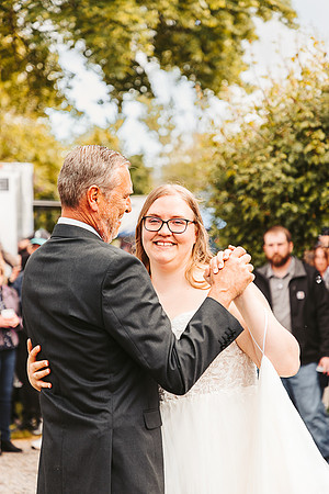 Brittany & Daren Wedding - reception -IMG_5232 - June 04, 2022 - ©Radiant Photography by Selina - Selina Gilchrist