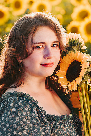 Kady W - Class of 2023 -IMG_0038 - July 30, 2022 - ©Radiant Photography by Selina - Selina Gilchrist