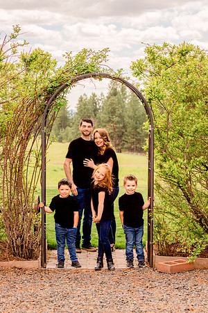 IMG_0308 - Nicole & Kaleb Family May 01, 2021 - Radiant Photography by Selina - Selina Gilchrist