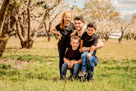 IMG_0338 - Nicole & Kaleb Family May 01, 2021 - Radiant Photography by Selina - Selina Gilchrist
