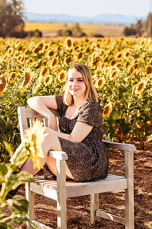 Jena M - Class of 2023 - Half Moon Blooms -IMG_5615 - August 05, 2022 - ©Radiant Photography by Selina - Selina Gilchrist