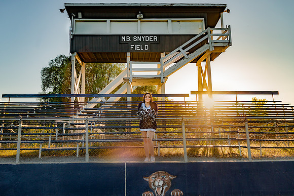 IMG_0799 - Erika P spring session - Class of 2021 - May 11, 2021 - Radiant Photography by Selina - Selina Gilchrist