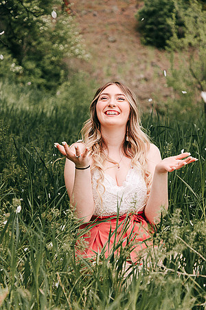 Maddy B Spring - Class of 2022 - IMG_3735 - May 26, 2022 - ©Radiant Photography by Selina - Selina Gilchrist