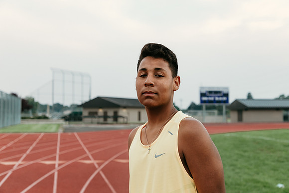 IMG_3688 - Jaimen Bivens - Class of 2022 Rogers HS - August 20, 2021 - ©Radiant Photography by Selina - Selina Gilchrist_