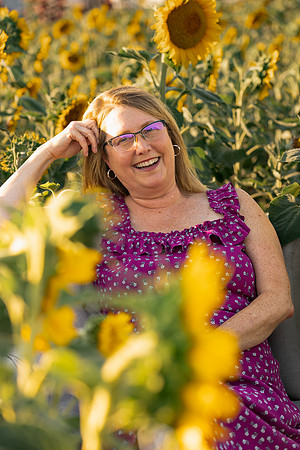 Kelly Anderson_sunflowers - IMG_5098 - July 23, 2023 - Radiant Photography by Selina-Selina Gilchrist