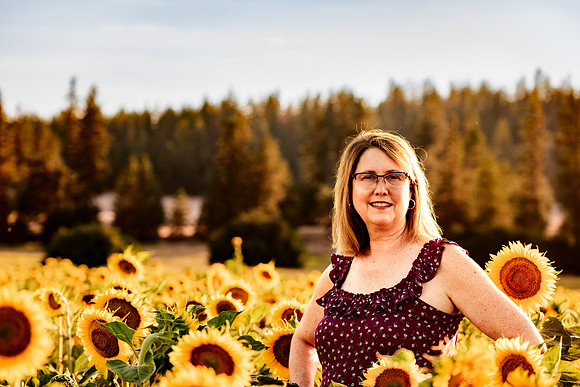 Kelly Anderson_sunflowers - IMG_5155 - July 23, 2023 - Radiant Photography by Selina-Selina Gilchrist