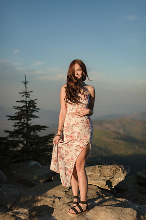 IMG_7377 -  Lauren Y - Class of 2022 - Mt Spokane Vista House -September 05, 2021 - ©Radiant Photography by Selina - Selina Gilchrist_