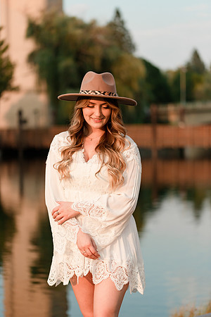 IMG_2273 -  Maddy B - Class of 2022 - Jenkins HS -August 19, 2021 - ©Radiant Photography by Selina - Selina Gilchrist_