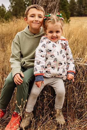 Darcy M & family 11-16-24 - AW2A1377 - ©Selina Gilchrist