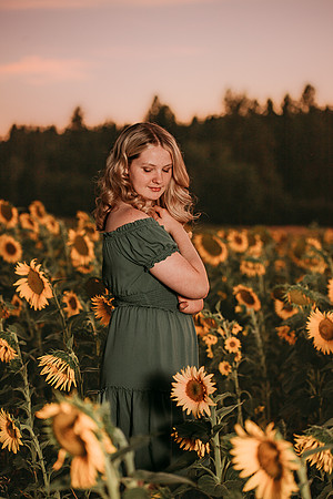 Natalie D - Class of 2023 - Cheney High School - IMG_6587 - September 05, 2022 - ©Radiant Photography by Selina - Selina Gilchrist