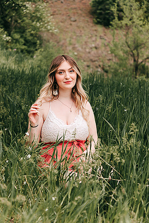 Maddy B Spring - Class of 2022 - IMG_3683 - May 26, 2022 - ©Radiant Photography by Selina - Selina Gilchrist