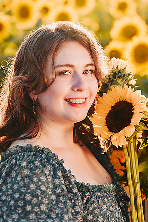 Kady W - Class of 2023 -IMG_0035 - July 30, 2022 - ©Radiant Photography by Selina - Selina Gilchrist