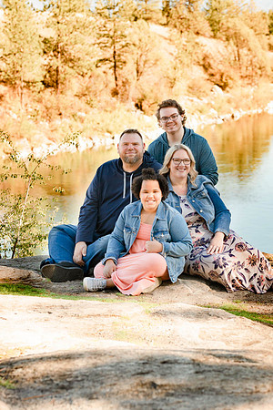 Bree & Arron Family - Mirabeau Point Park - IMG_2691 - October 03, 2021 - Radiant Photography by Selina - Selina Gilchrist