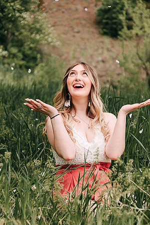 Maddy B Spring - Class of 2022 - IMG_3728 - May 26, 2022 - ©Radiant Photography by Selina - Selina Gilchrist