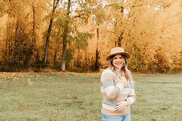 Natalee H - Class of 2022 - IMG_0340 - October 24, 2021 - Radiant Photography by Selina - Selina Gilchrist