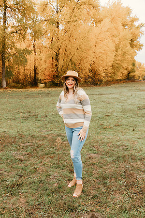 Natalee H - Class of 2022 - IMG_0342 - October 24, 2021 - Radiant Photography by Selina - Selina Gilchrist