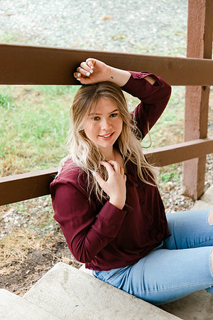 Natalee H - Class of 2022 - IMG_0766 - October 24, 2021 - Radiant Photography by Selina - Selina Gilchrist