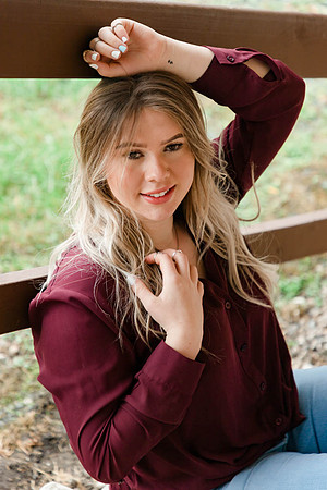 Natalee H - Class of 2022 - IMG_0767 - October 24, 2021 - Radiant Photography by Selina - Selina Gilchrist