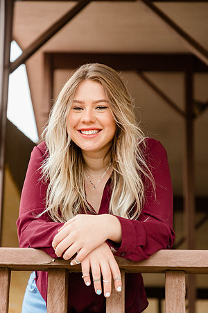 Natalee H - Class of 2022 - IMG_0845 - October 24, 2021 - Radiant Photography by Selina - Selina Gilchrist