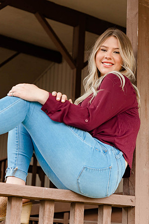 Natalee H - Class of 2022 - IMG_0873 - October 24, 2021 - Radiant Photography by Selina - Selina Gilchrist