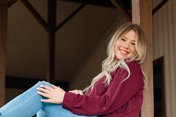 Natalee H - Class of 2022 - IMG_0880 - October 24, 2021 - Radiant Photography by Selina - Selina Gilchrist