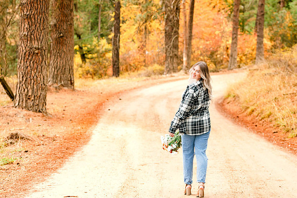 Natalee H - Class of 2022 - IMG_0944 - October 24, 2021 - Radiant Photography by Selina - Selina Gilchrist