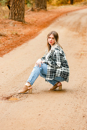 Natalee H - Class of 2022 - IMG_0989 - October 24, 2021 - Radiant Photography by Selina - Selina Gilchrist